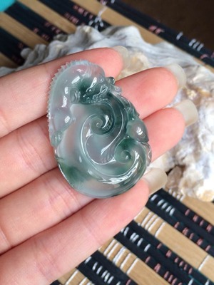 钻石珠宝玉器之美 过度追求是否必要？