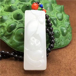 和田玉中的“年糕料” 解密一个生动术语及其价值