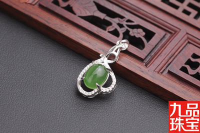 和田碧玉与925银 广州玉器市场的精致吊坠与五金交电的交汇